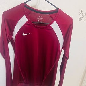 Nike Dri Fit Long Sleeve Small Woman’s